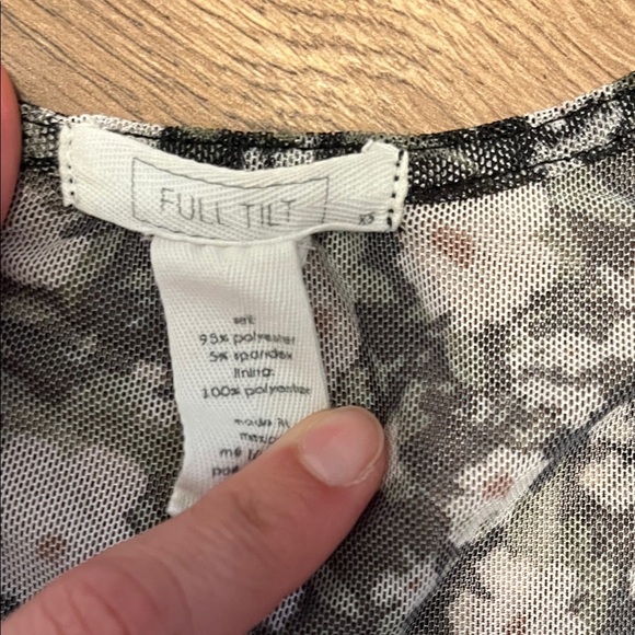 Full Tilt Black and White Floral Blouse - Picture 2 of 3